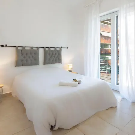 Apartamento Robert Soleau Bright Design Flat Center Of *